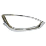Right Front bumper molding Fog Lamp Opening Trim; w/Fog Lamps; Chrome - CHRYSLER PACIFICA 2017-2020