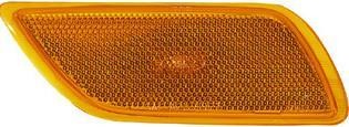 Right Front marker lamp assy includes socket & bulb; w/o Appearance Pkg; - FORD FOCUS 2000-2003