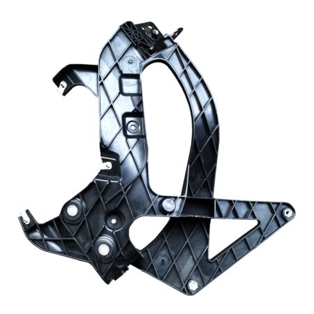 Right Front bumper support bracket Outer Cover - CHEVROLET SILVERADO 1500 LTD 2022-2022