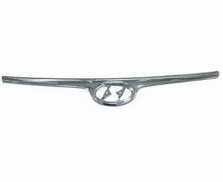 Grille molding H/B; Center Finish - HYUNDAI ELANTRA 2009-2012