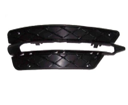 Right Front bumper insert W204; Coupe/Sedan; w/AMG Styling Pkg; Outer Grille - MERCEDES-BENZ C350 2012-2014