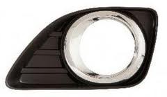 Left Front bumper insert Fog Lamp Hole Cover; w/Fog Lamps; w/o Spoiler - TOYOTA CAMRY 2010-2011