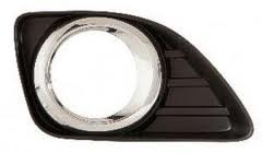 Right Front bumper insert Fog Lamp Hole Cover; w/Fog Lamps; w/o Spoiler - TOYOTA CAMRY 2010-2011