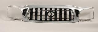 Grille assy w/o S-Runner; bright & black - TOYOTA TACOMA 2001-2004
