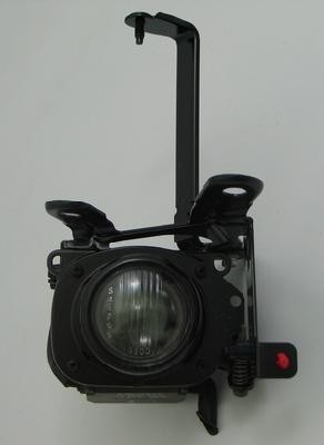 Right Fog lamp assy w/factory installed fog lamps - TOYOTA 4RUNNER 1999-2002