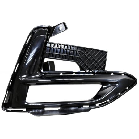 Right Front bumper insert Fog Lamp Bezel; w/Fog Lamps - NISSAN SENTRA 2020-2021